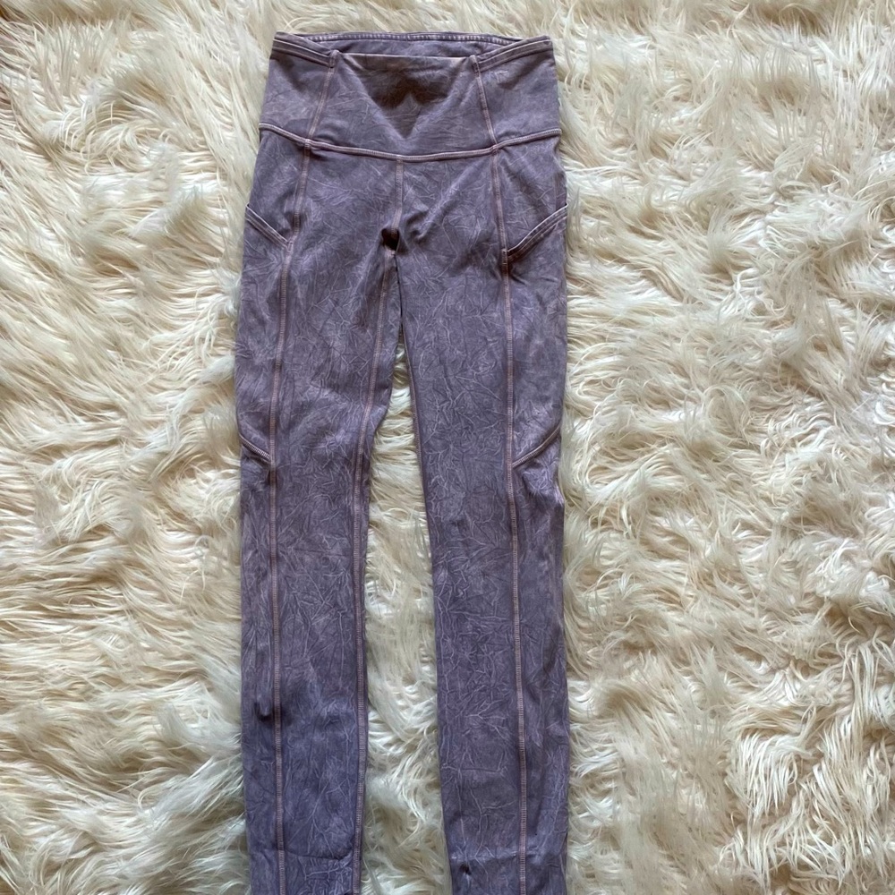 Lululemon Lilac Crackle Marble Leggings w/ Pockets